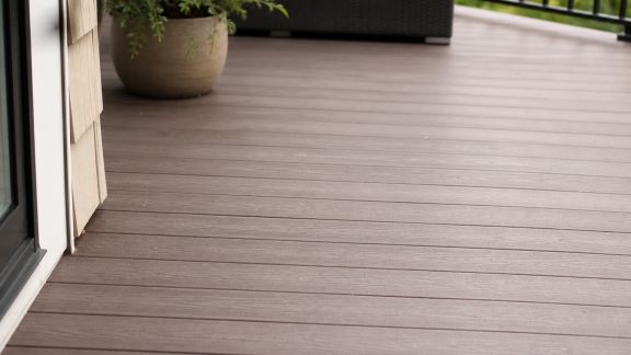 Terrasses en bois composite : avantages et limites à connaître